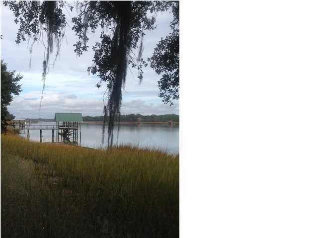 2964 Roseville Rd, Wadmalaw Island, SC 29487