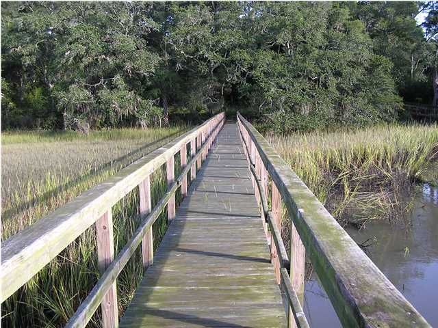8553 Middleton Point Ln, Edisto Island, SC 29438