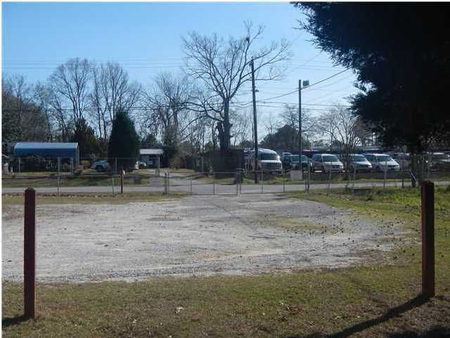 4220 Fellowship Rd, North Charleston, SC 29418