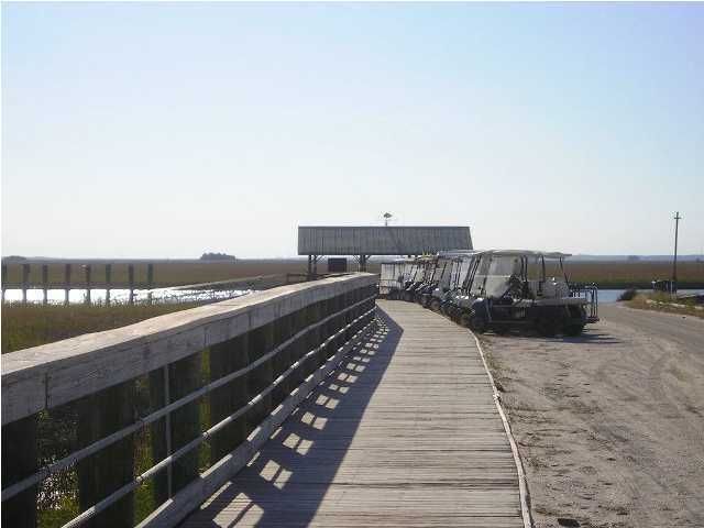 211 Lake Timicau Ln, Isle Of Palms, SC 29451
