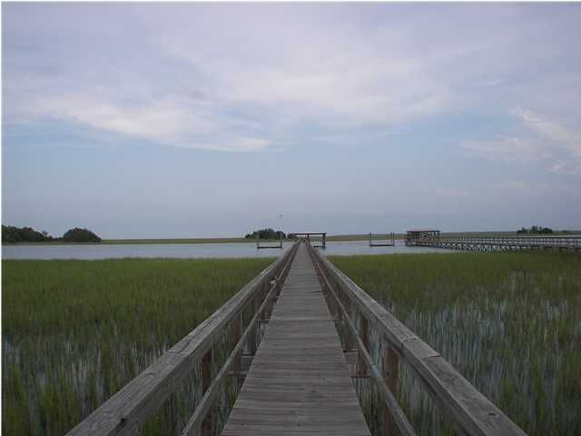 6709 Limehouse Rd, Awendaw, SC 29429