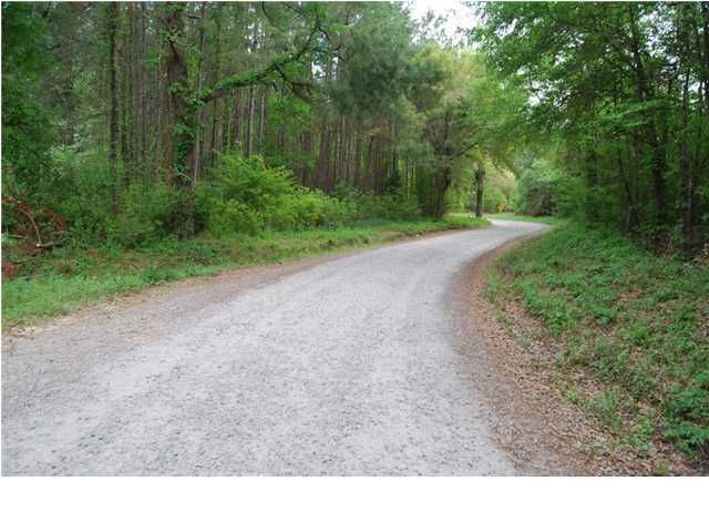 332 Hopkins Dr, Moncks Corner, SC 29461