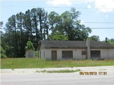 7572 Savannah Hw, Ravenel, SC 29470