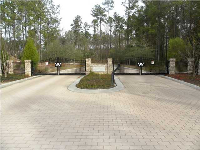 1001 Ironwood Ct, Moncks Corner, SC 29461