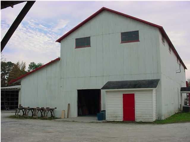 5450 W Memorial Blvd, Saint George, SC 29477