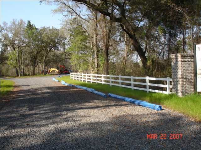5782 Whistle Stop Ln, Ravenel, SC 29470