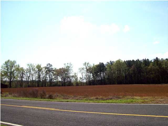2736 Wire Rd, Saint George, SC 29477
