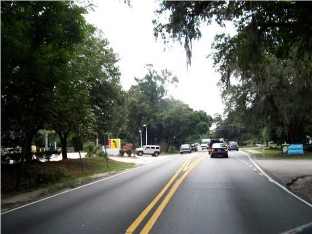 2324 Ashley River Rd, Charleston, SC 29414