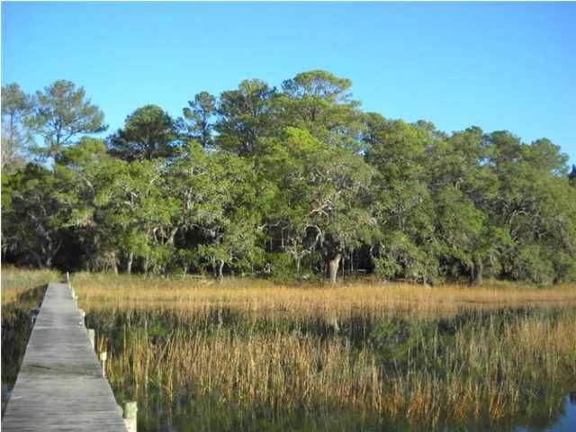 1622 Yellow House Rd, Charleston, SC 29487