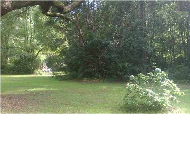 565 Riverland Dr, Charleston, SC 29412