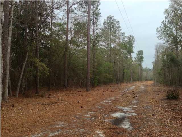 7 Donnelly Ln, Johns Island, SC 29455