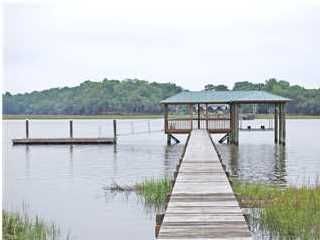 49 Anchor Watch Dr, Wadmalaw Island, SC 29487
