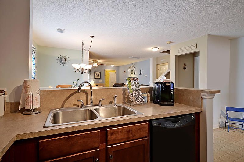 400 Pennyroyal Ct, Summerville, SC 29483