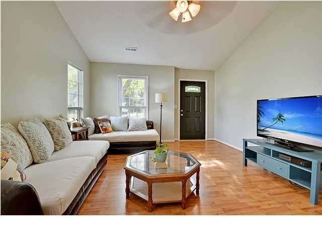 210 Salterton St, Summerville, SC 29485