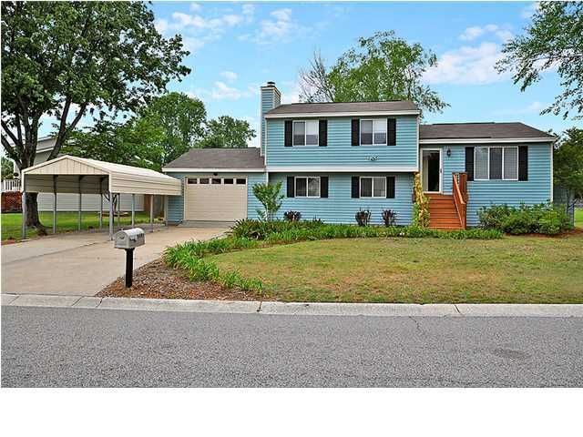 4910 Amberwood Ln, North Charleston, SC 29418