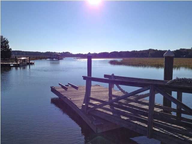 8194 Wahoo Ct, Edisto Island, SC 29438