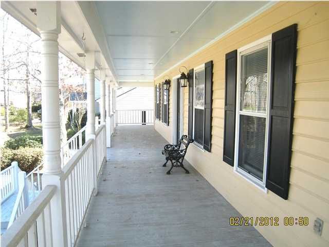 1693 Seignious Dr, Charleston, SC 29407