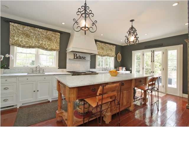 26 Broughton Rd, Charleston, SC 29407