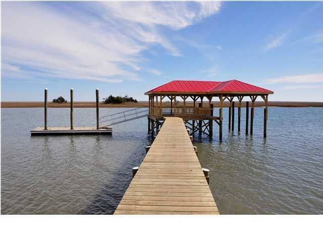 6623 Seewee Rd, Awendaw, SC 29429
