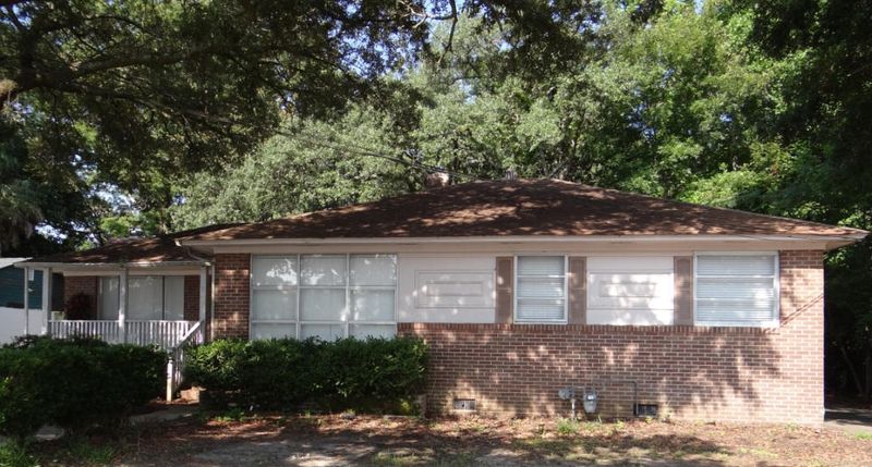 503 Folly Road Blvd, Charleston, SC 29412