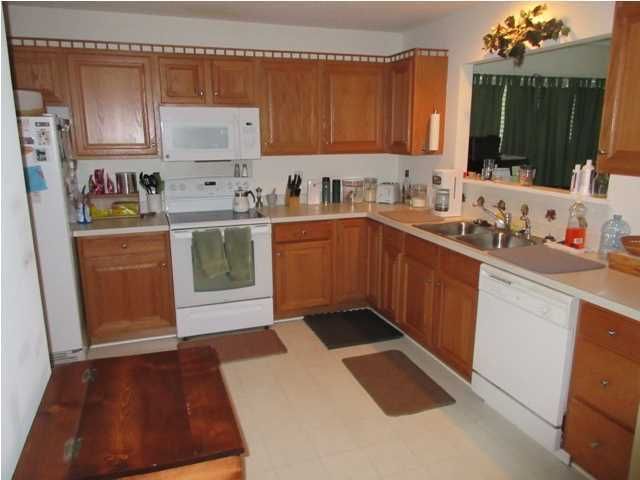 109 Thousand Oaks Cir, Goose Creek, SC 29445