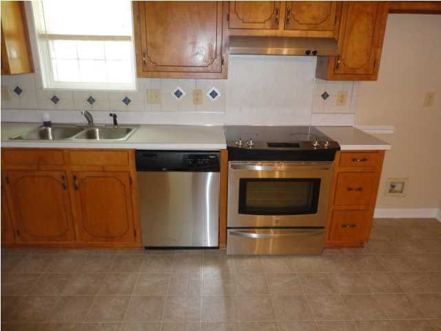 100 Amberjack Way, Summerville, SC 29485