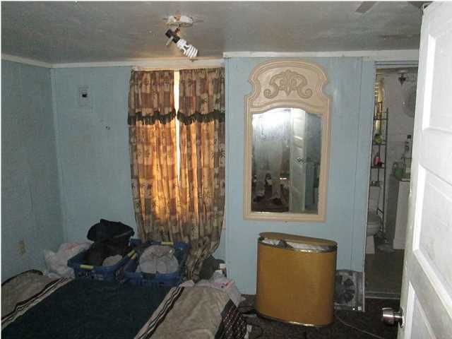 1893 Hampton Ave, North Charleston, SC 29405