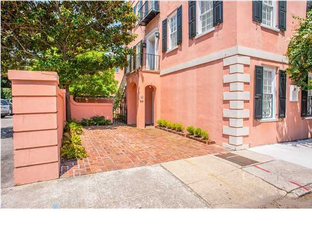 38 Wentworth St, Charleston, SC 29401