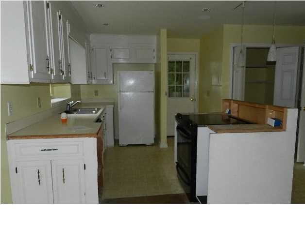 7870 Sabalridge Dr, North Charleston, SC 29418