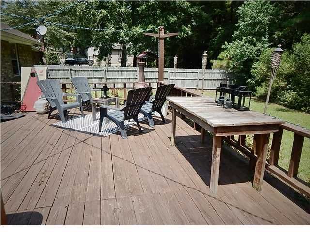 109 Honeysuckle Ln, Summerville, SC 29485