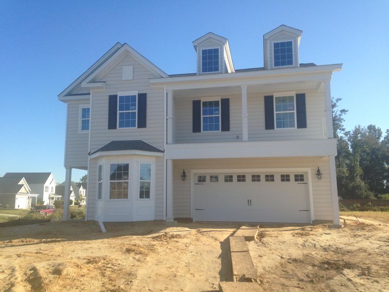 641 Silver Moss Dr, Moncks Corner, SC 29461