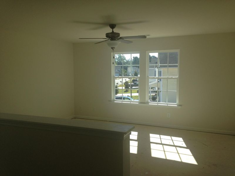 641 Silver Moss Dr, Moncks Corner, SC 29461