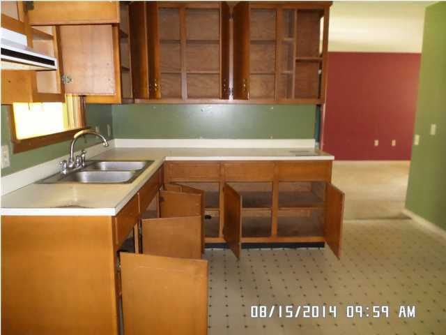 1206 Springwood Rd, Pineville, SC 29468