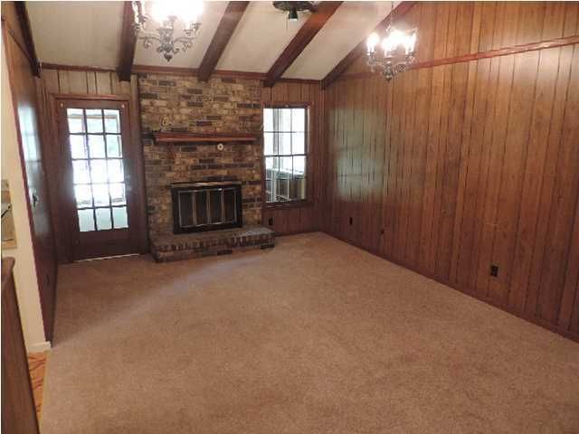 304 Foxhound Ct, Goose Creek, SC 29445
