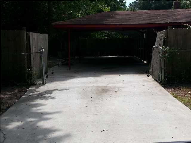 2313 Falcon Rd, North Charleston, SC 29406