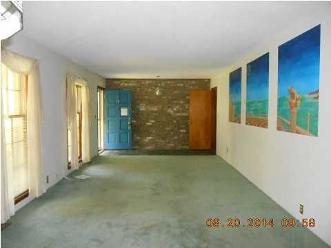 18 Sorento Blvd, Hanahan, SC 29410