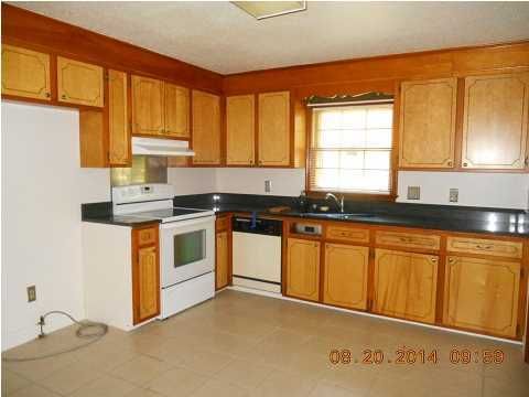 18 Sorento Blvd, Hanahan, SC 29410