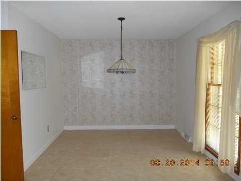 18 Sorento Blvd, Hanahan, SC 29410