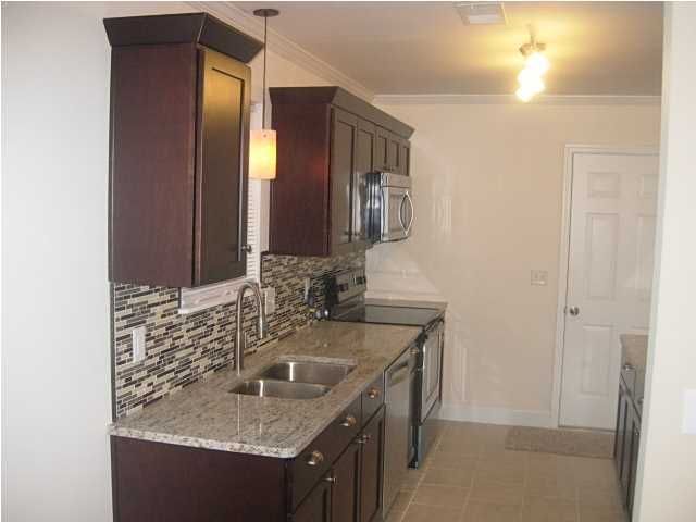 220 Gippy Dr, Summerville, SC 29483