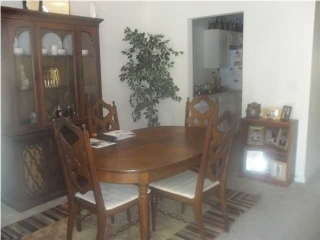 7996 Vermont Rd, North Charleston, SC 29418