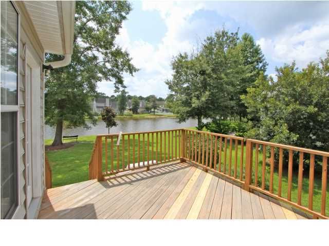 1880 Palmetto Isle Dr, Mount Pleasant, SC 29466