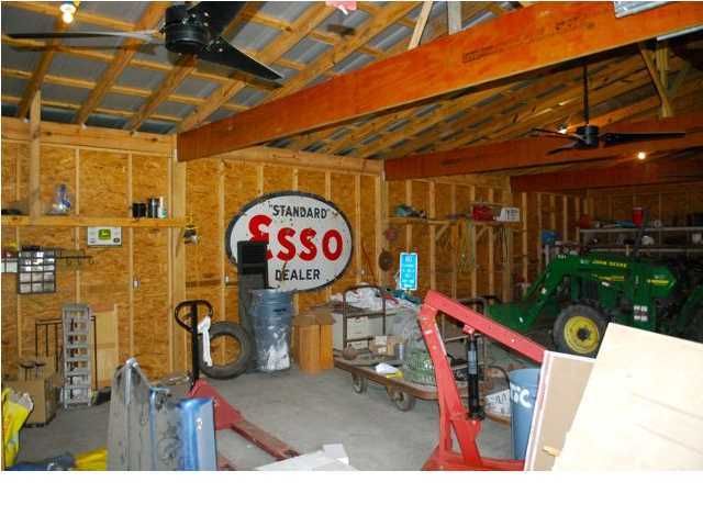 6158 County Line Rd, Ravenel, SC 29470