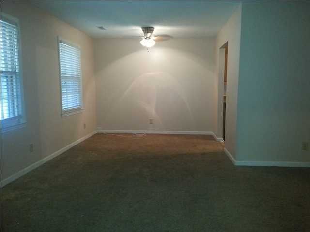 202 Farmhill Dr, Summerville, SC 29483