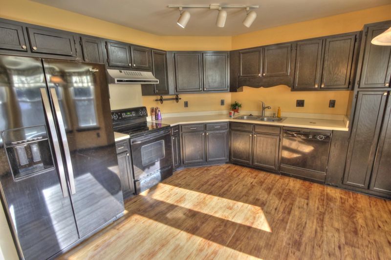 140 Persimmon Cir, Goose Creek, SC 29445