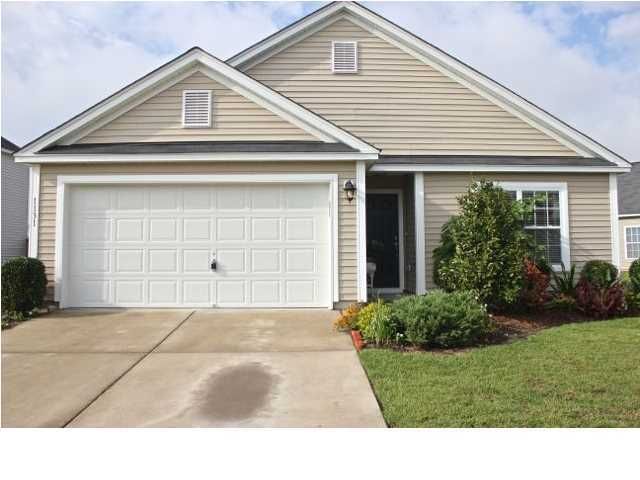 1131 Moss Grove Dr, Moncks Corner, SC 29461