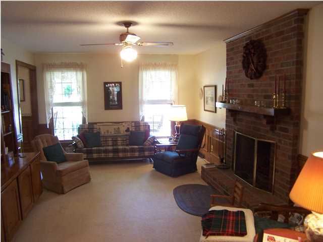 103 Churchill Ct, Summerville, SC 29485