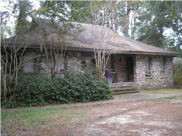 698 Fort Johnson Rd, James Island, SC 29412