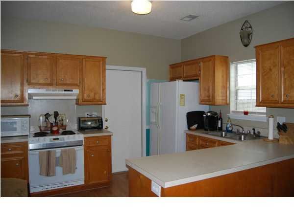 3593 Walkers Ferry Ln, Johns Island, SC 29455