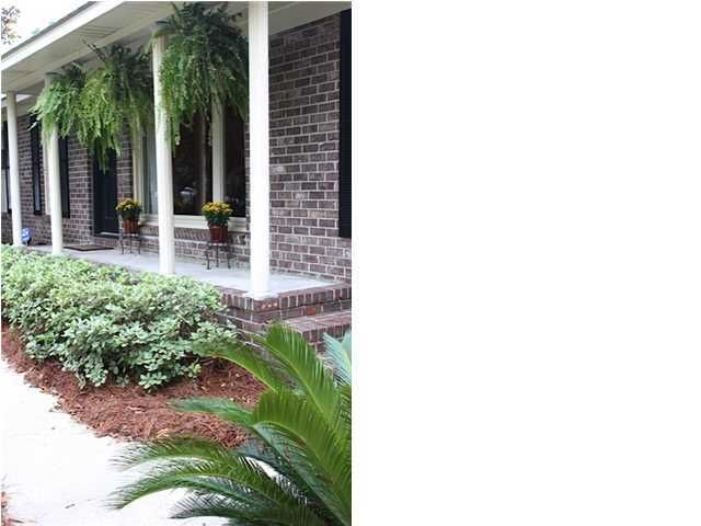 1317 Driftwood Dr, Charleston, SC 29412