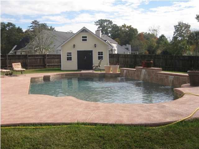 103 Lost Creek Ct, Summerville, SC 29485
